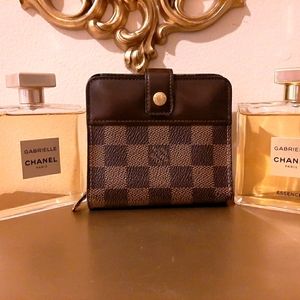 Authentic Louis Vuitton used wallet